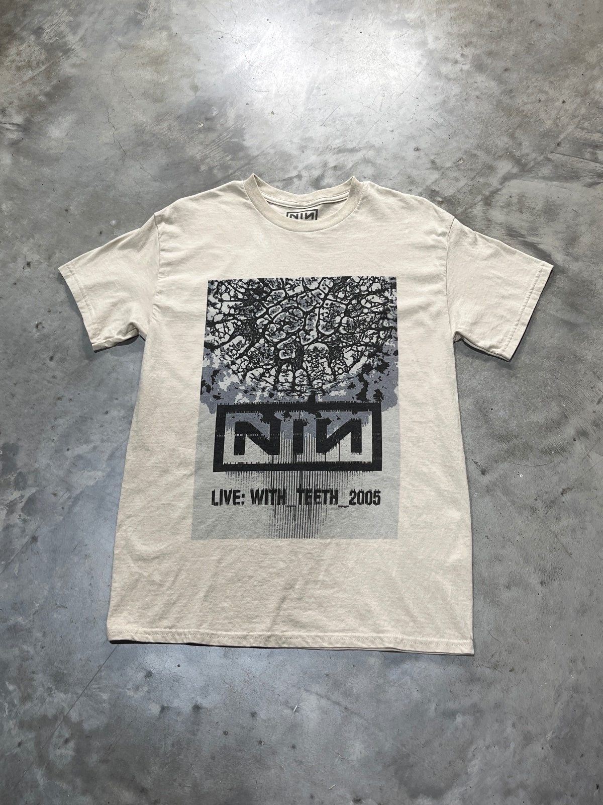Nine Inch Nails Preowned Medium T-shirt