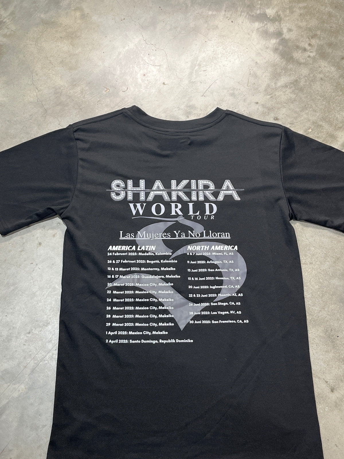 Shakira Preowned Medium T-shirt