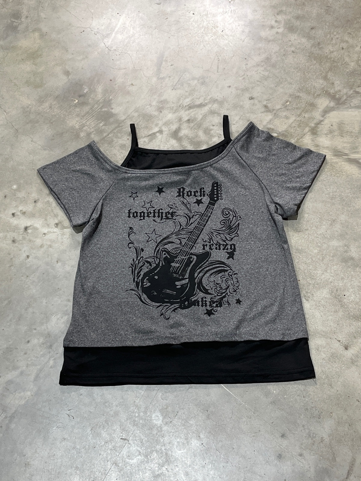 Y2K Gothic Rock Preowned Small T-shirt