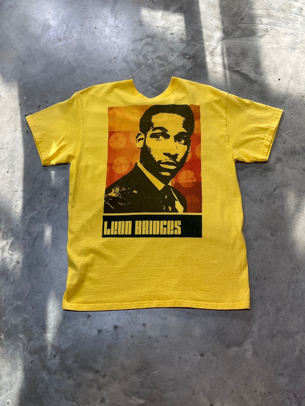 Leon Bridges Preowned Medium T-shirt