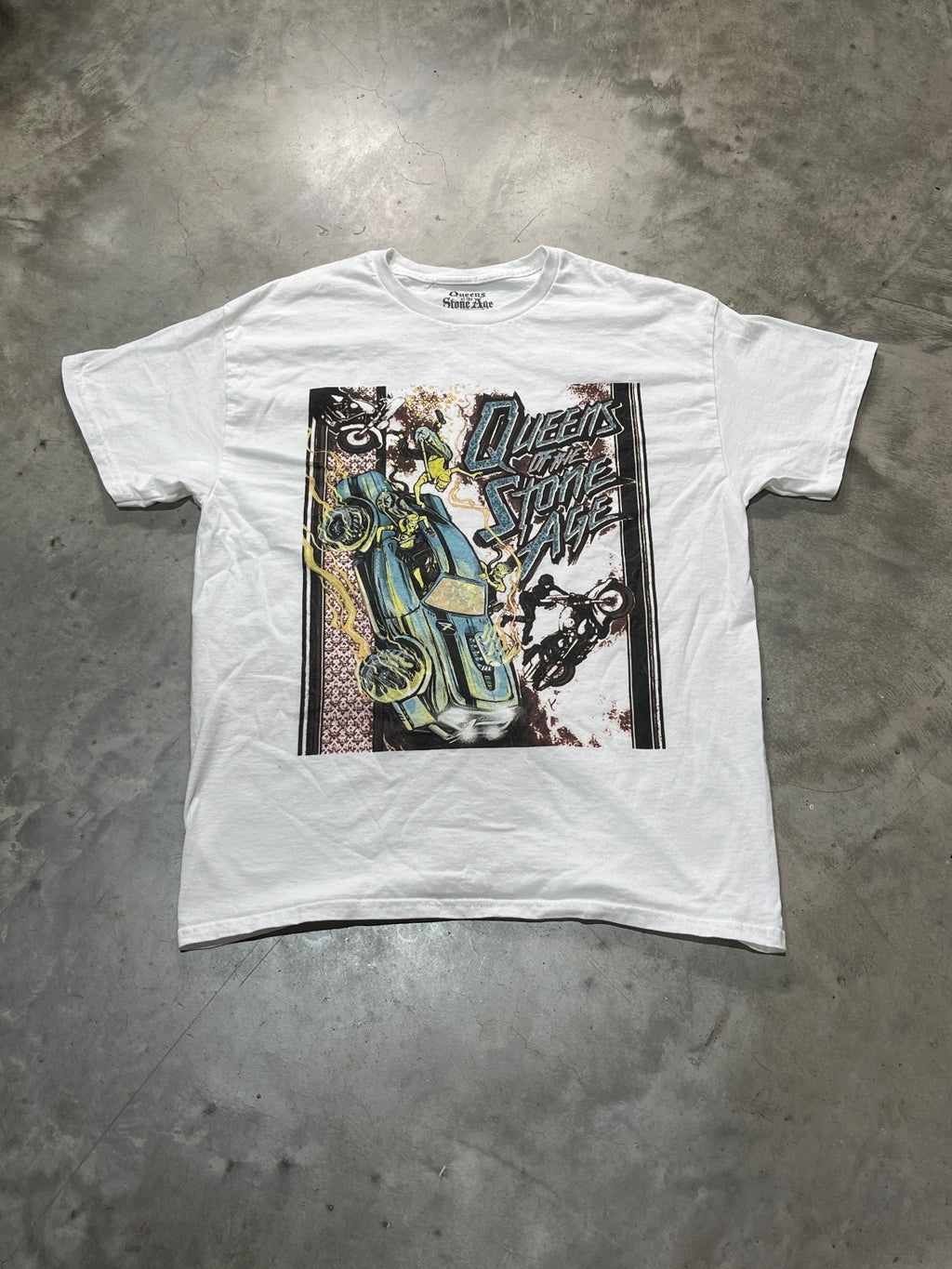 Queens Of The Stone Age Preowned Large T-shirt