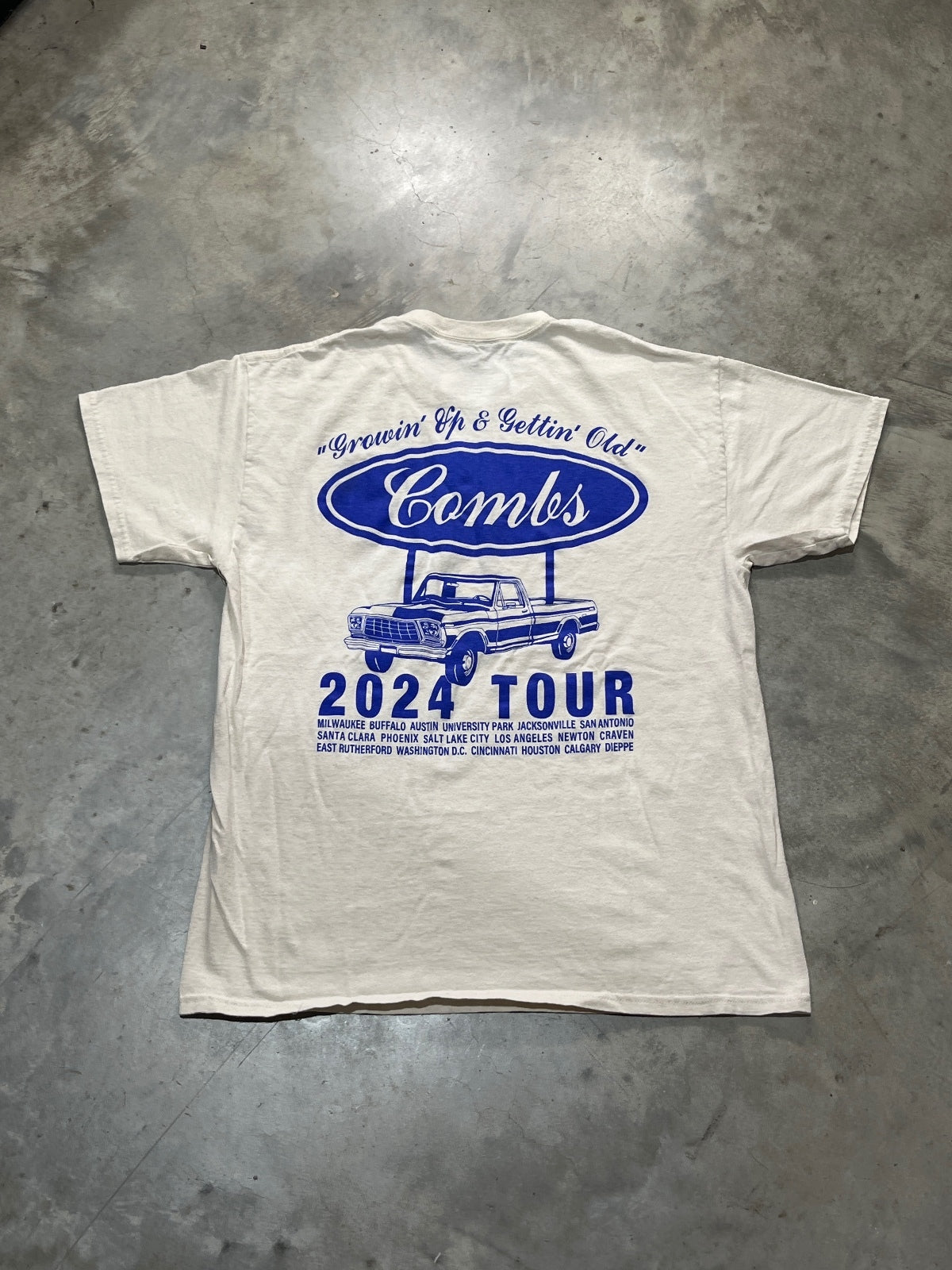 Luke Combs Preowned Large T-shirt