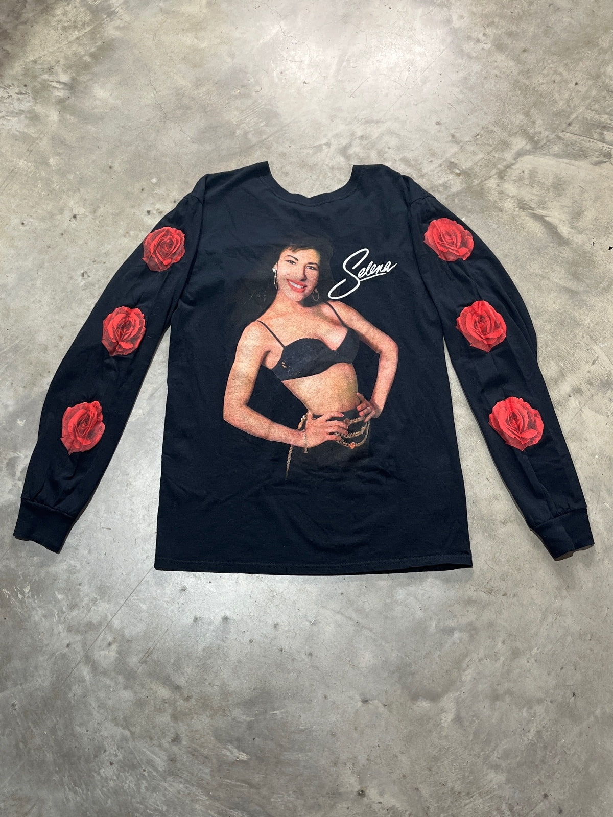 Selena Preowned Medium Long Sleeve T-shirt