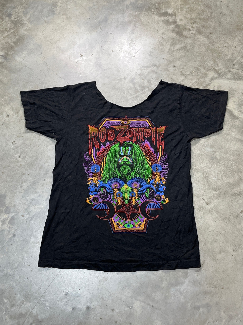Rob Zombie Preowned Medium Cropped Neckline T-shirt