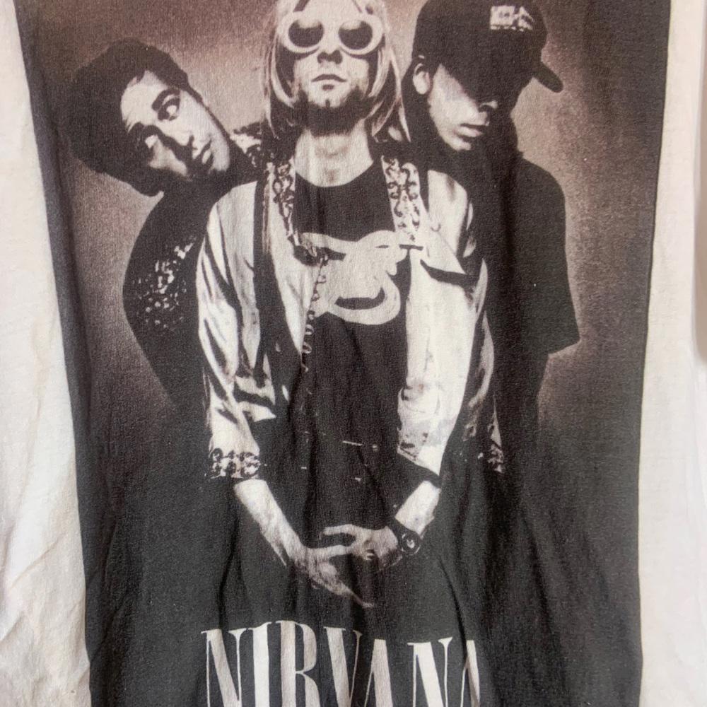 Nirvana Xlarge white graphic preowned T-shirt