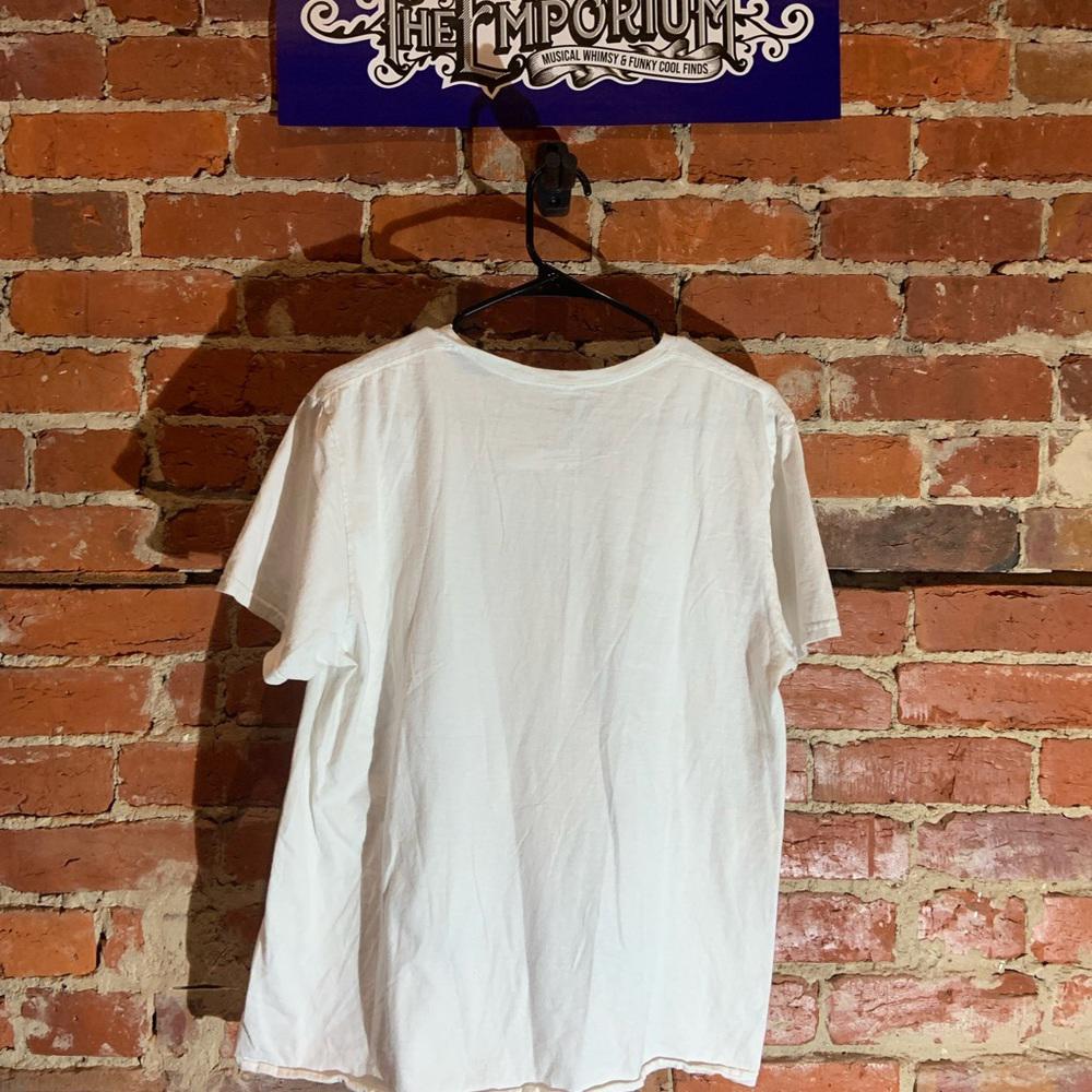 AAliyah large white graphic vintage T-shirt