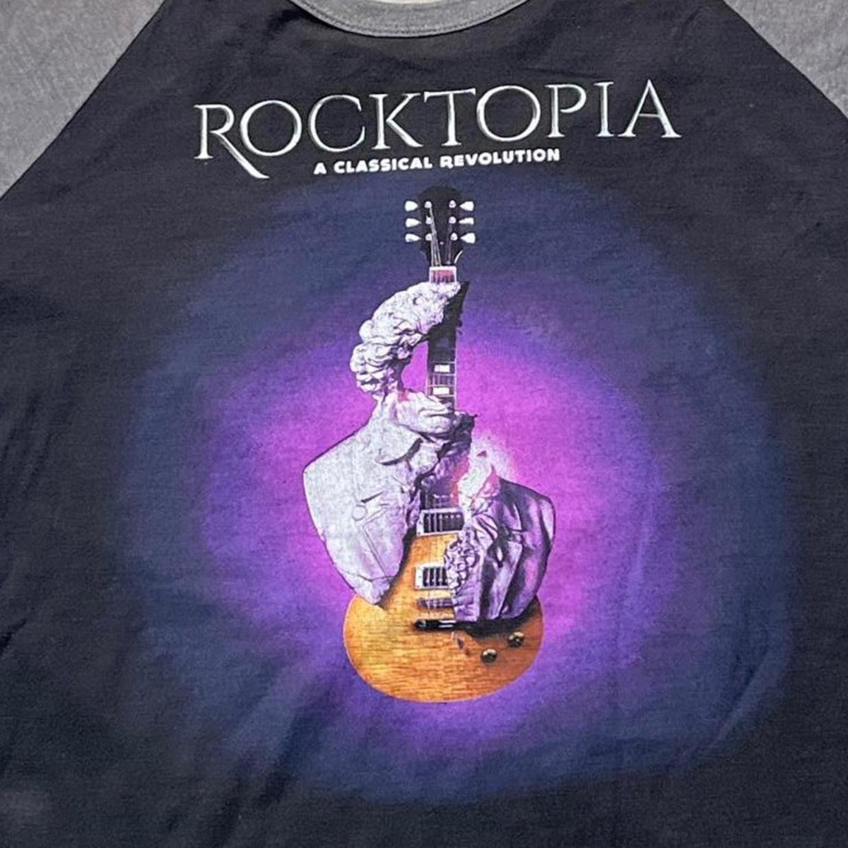 Rocktopia Preowned XL 3/4 Sleeve T-shirt