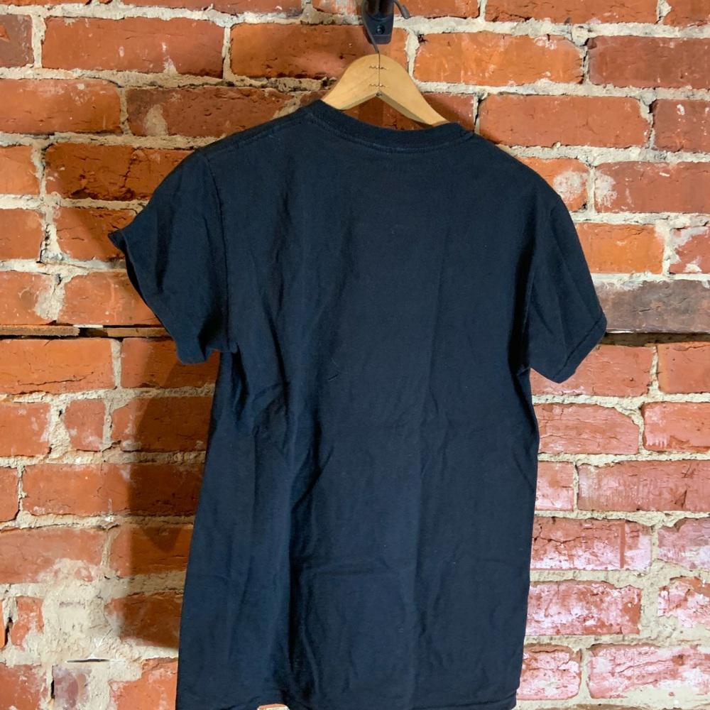 Aaliyah small black graphic preowned T-shirt