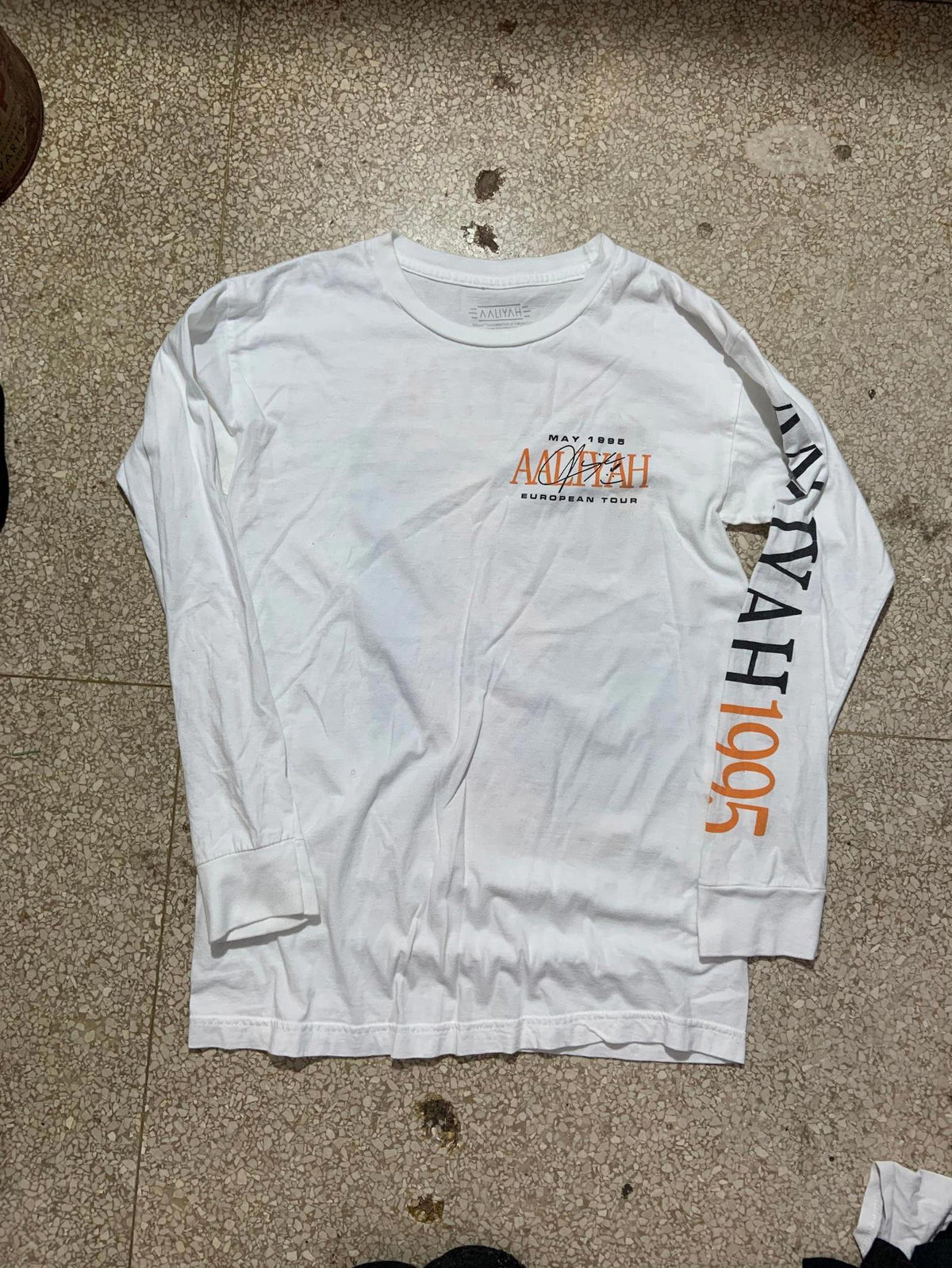 Aaliyah Preowned Small Long Sleeve T-shirt