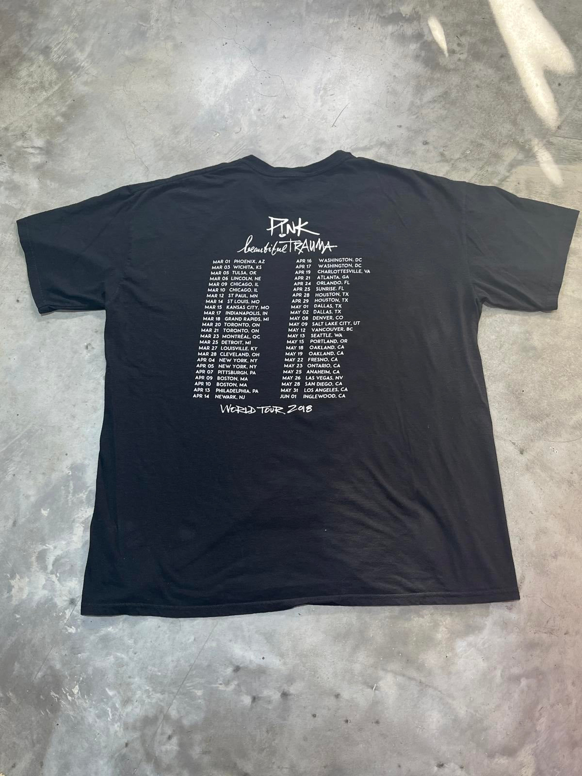 P!NK Preowned 2XL T-shirt