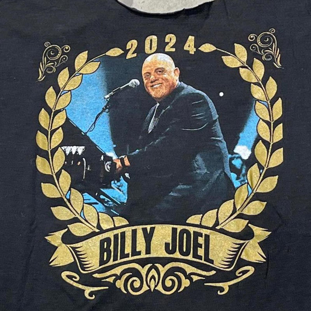 Billy Joel Preowned XL Cropped Neckline/Sleeve T-shirt