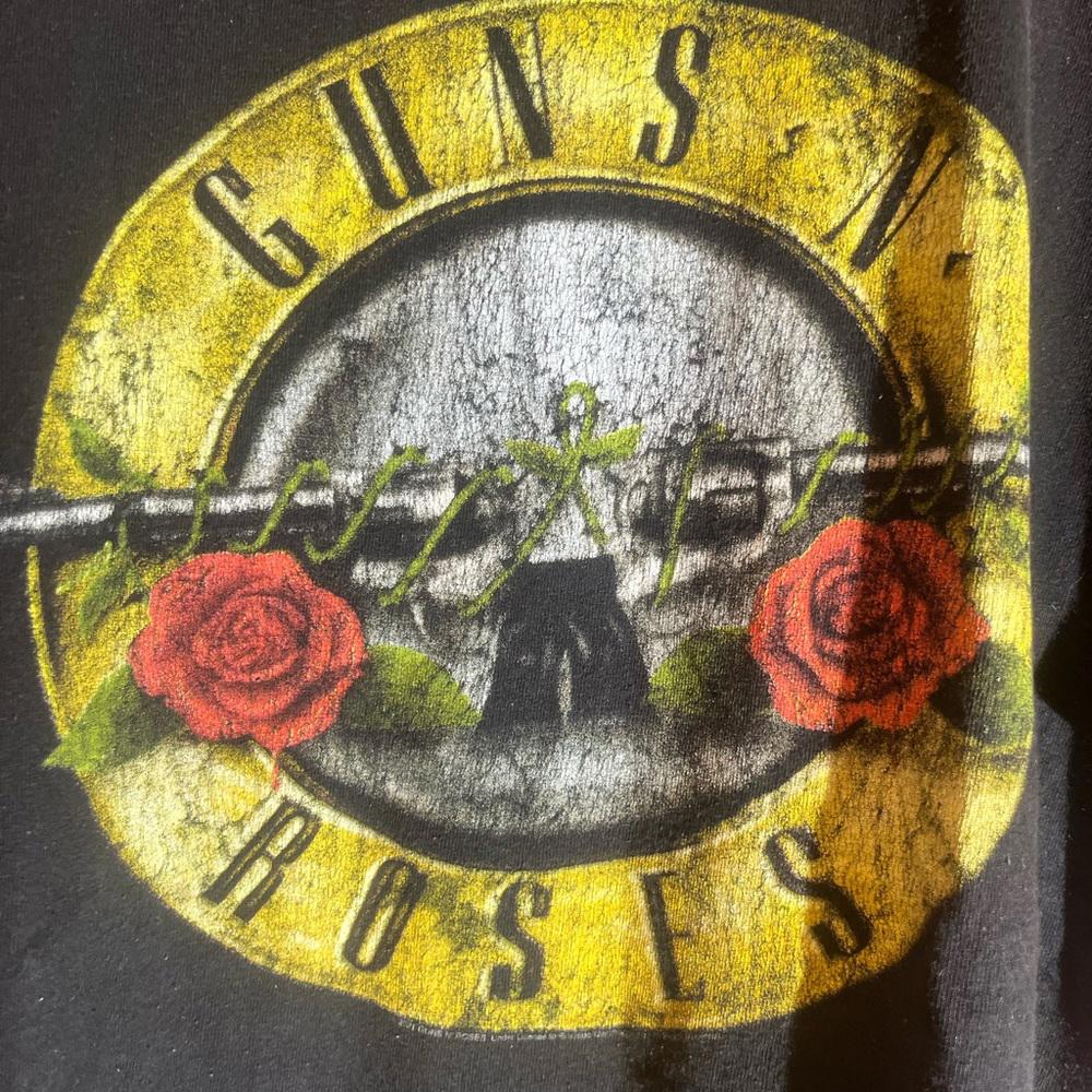Guns & roses 2xlarge black graphic vintage preowned tshirt