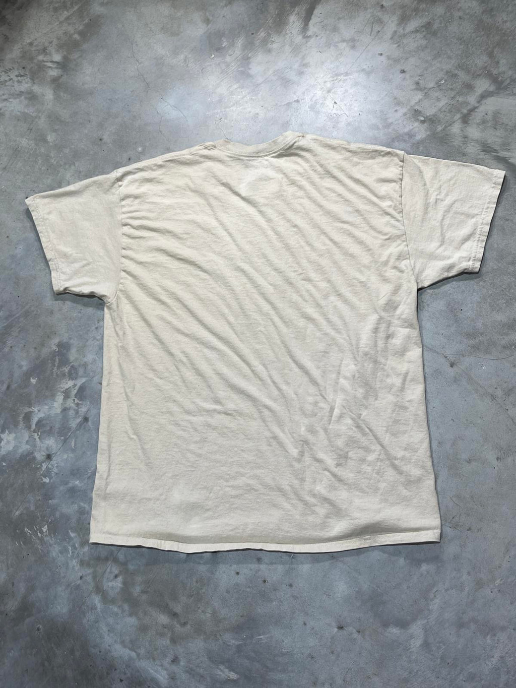 But**ole Surfers Preowned XL T-shirt