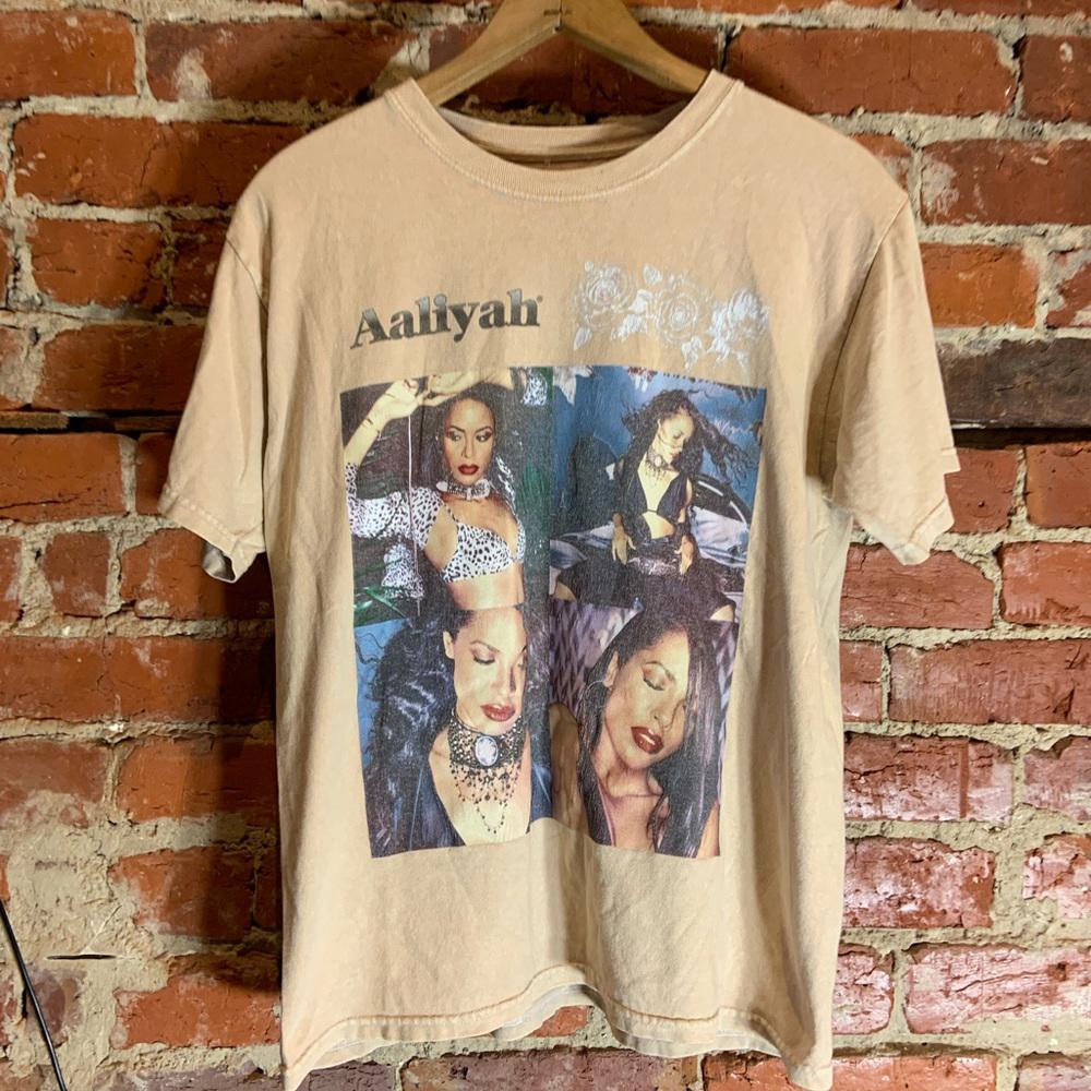 Aaliyah medium brown graphic preowned T-shirt
