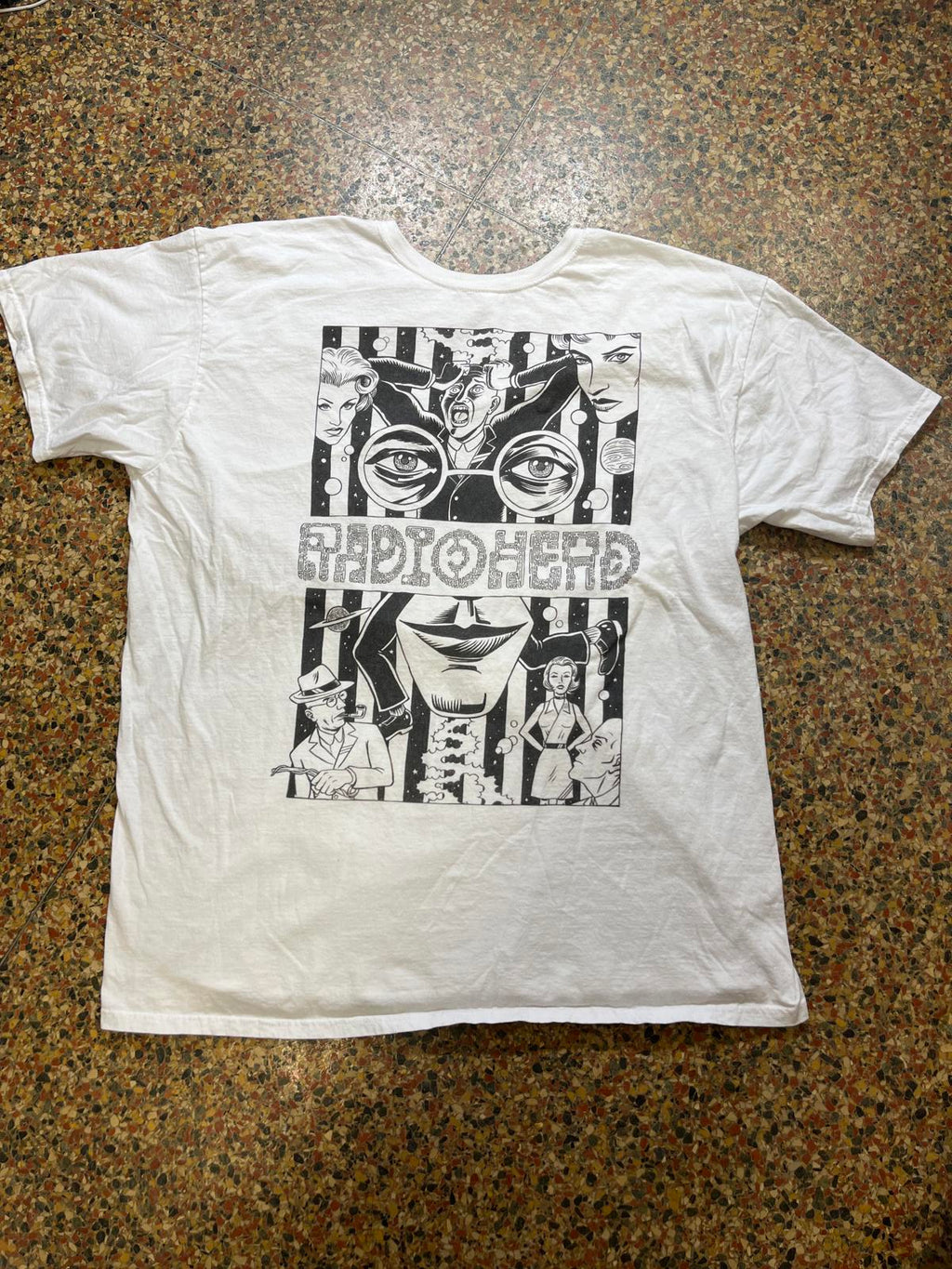 Radiohead PreOwned 2XL Band tshirt