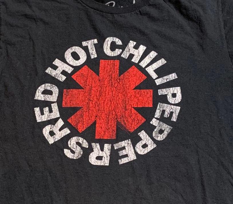 Red Hot Chili Peppers Preowned XLarge T-shirt