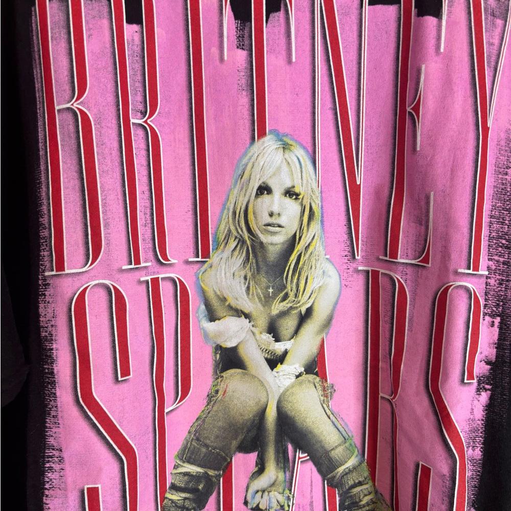 Britney Spears 2xlarge black graphic vintage preowned tshirt