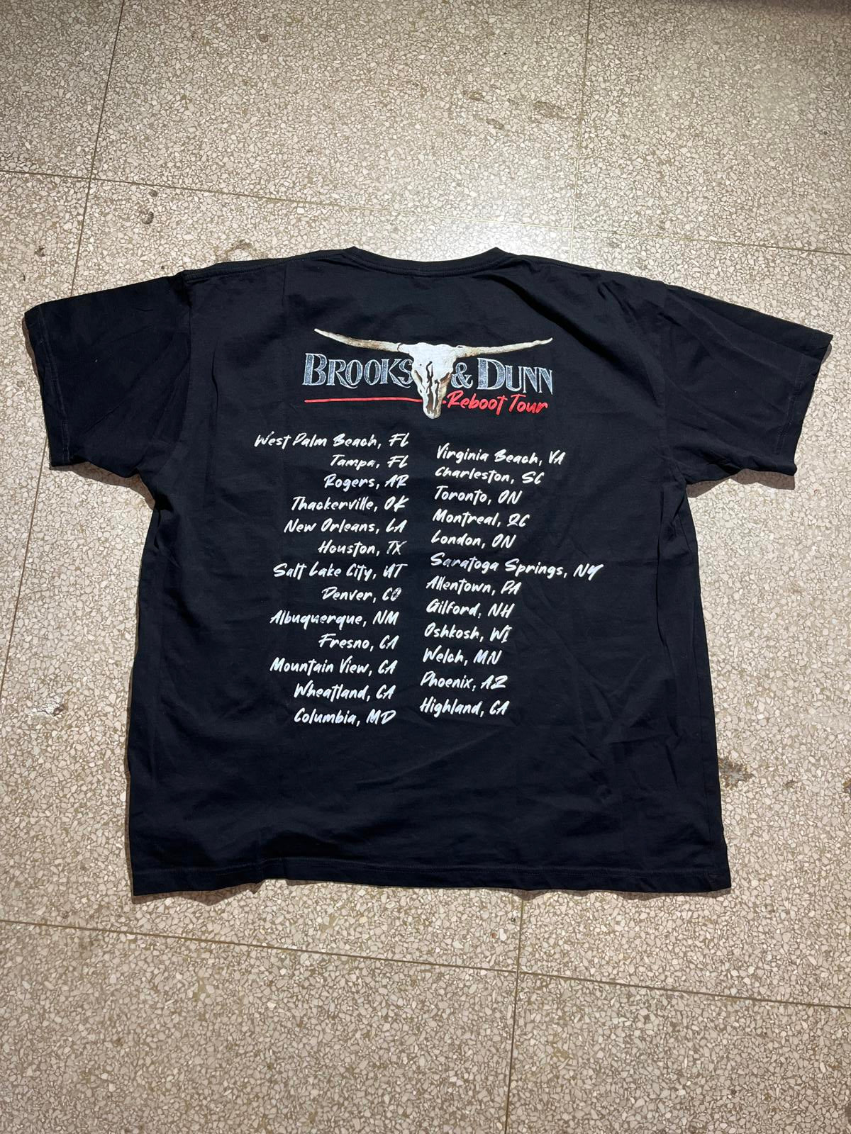 brooks & Dunn PreOwned 2XL Band tshirt