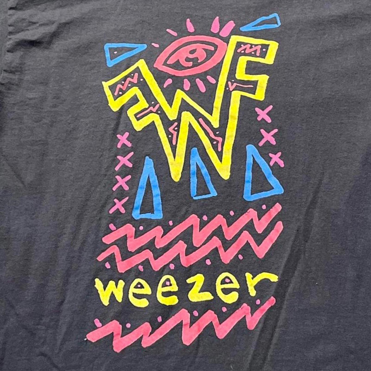 Weezer Preowned Medium T-shirt
