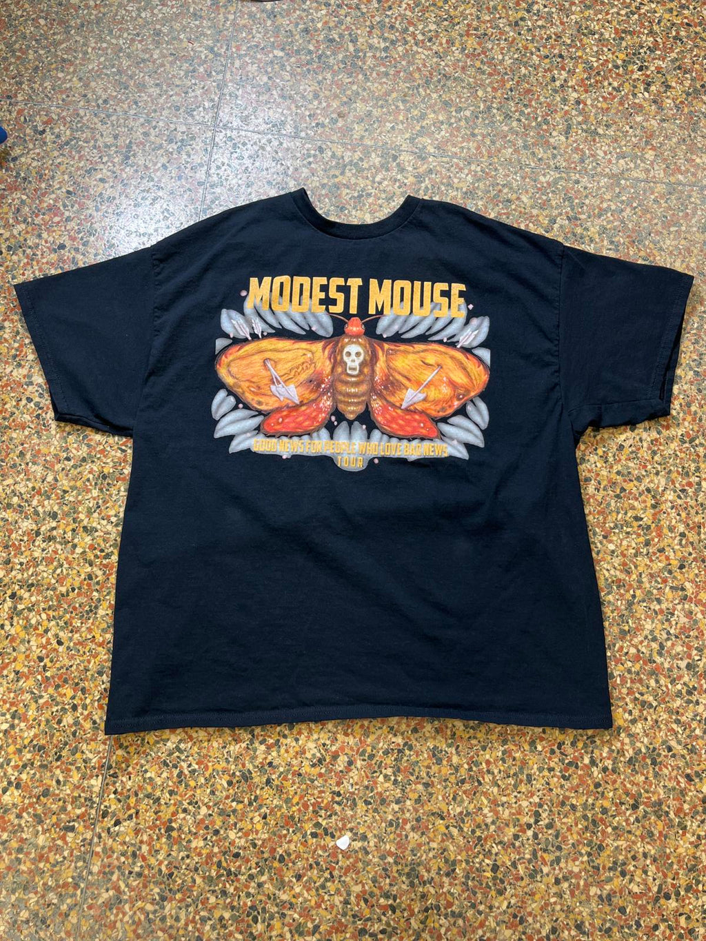 Modest Mouse PreOwned 2XL Band tshirt