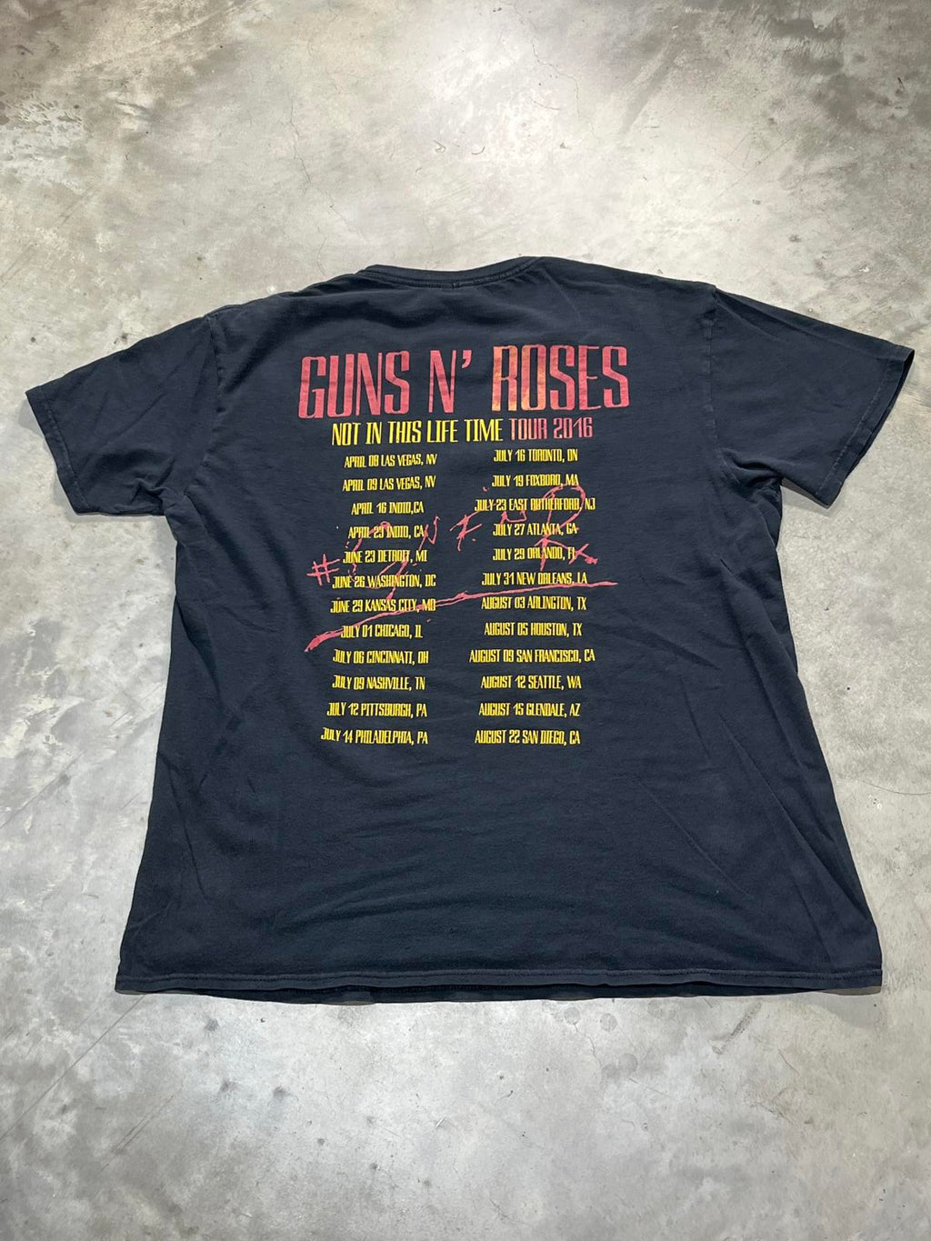 Guns N Roses Preowned XL T-shirt