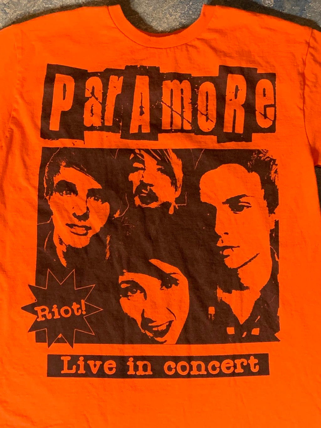 Paramore Medium Graphic Preowned T-shirt