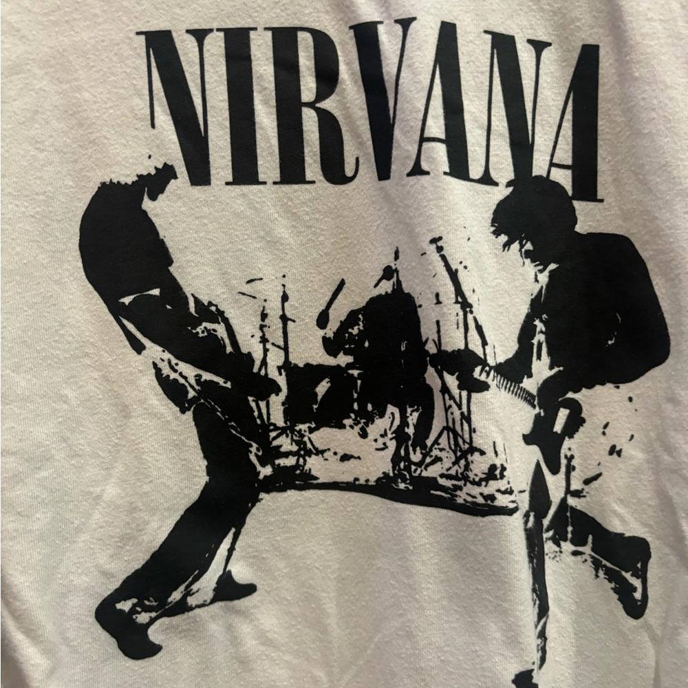 Nirvana xsmall size ten white graphic vintage preowned long sleeve tshirt