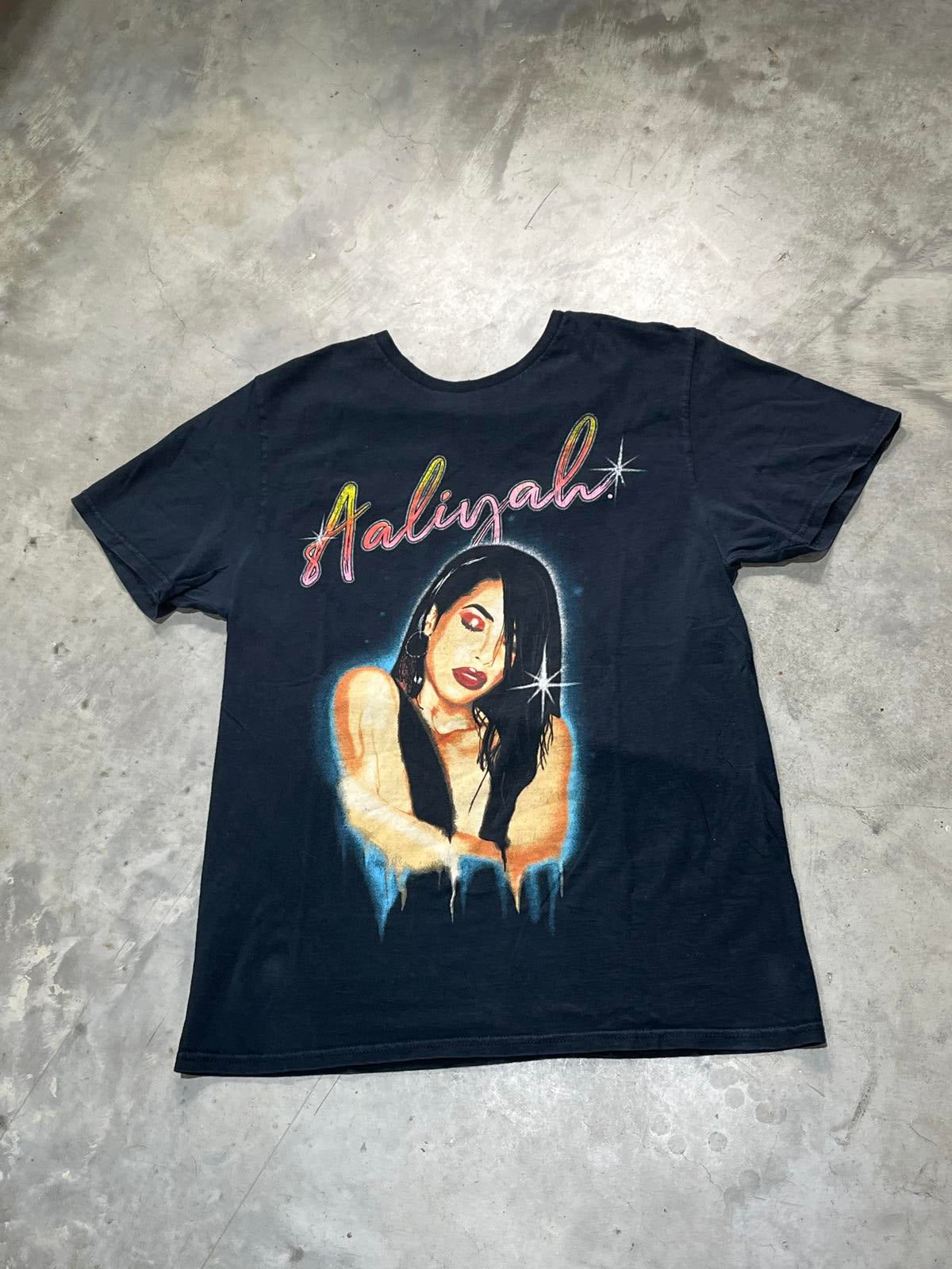 Aaliyah Preowned Medium T-shirt