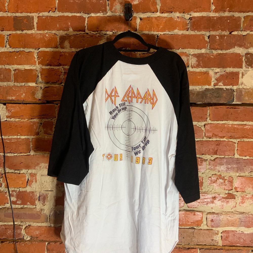 Def Leppard 3xlarge white graphic preowned T-shirt