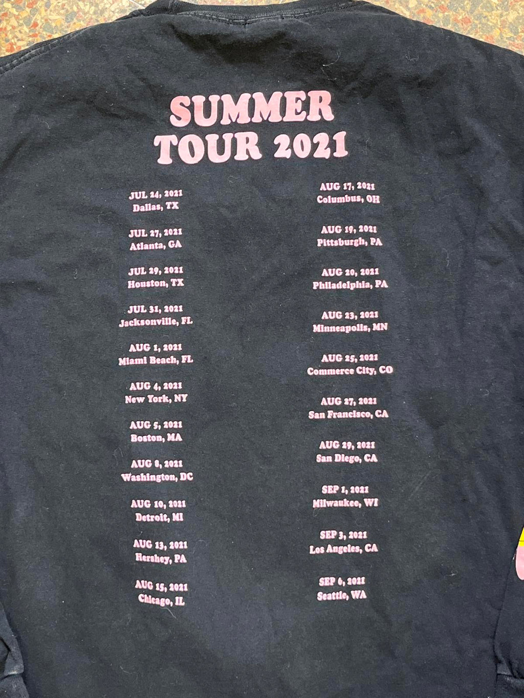 Fall out boy medium preowned tshirt