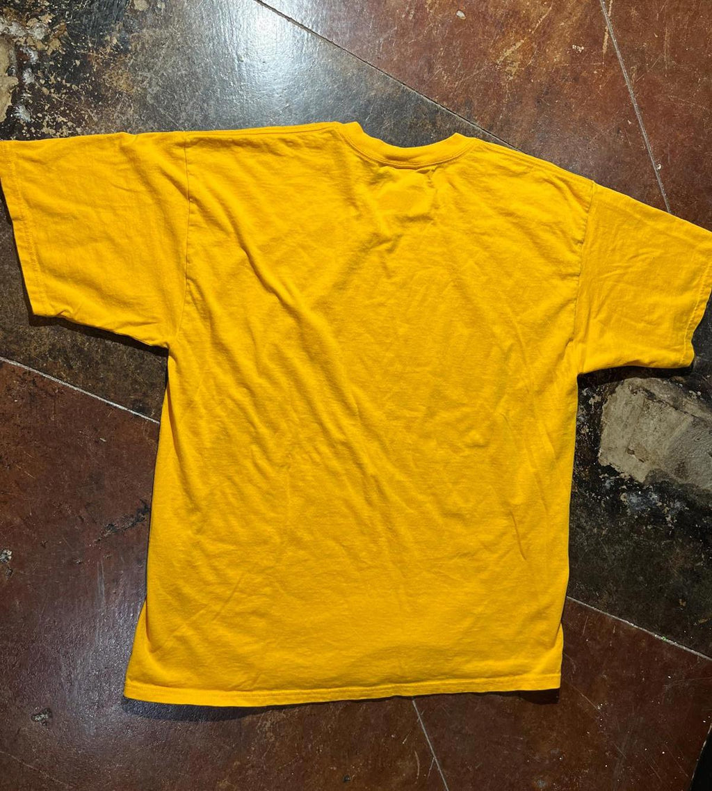 On My Way Preowned XL Band T-shirt