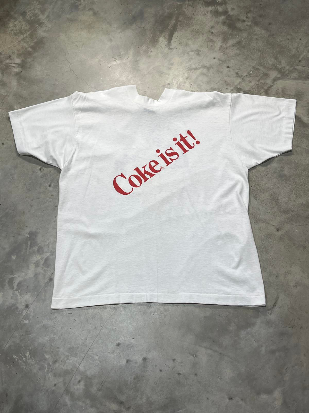 Vintage Coke Is It Preowned XL T-shirt
