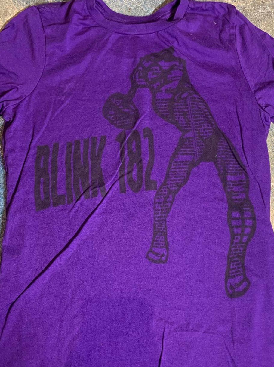 Blink 182PreOwned XL Purple Shirt