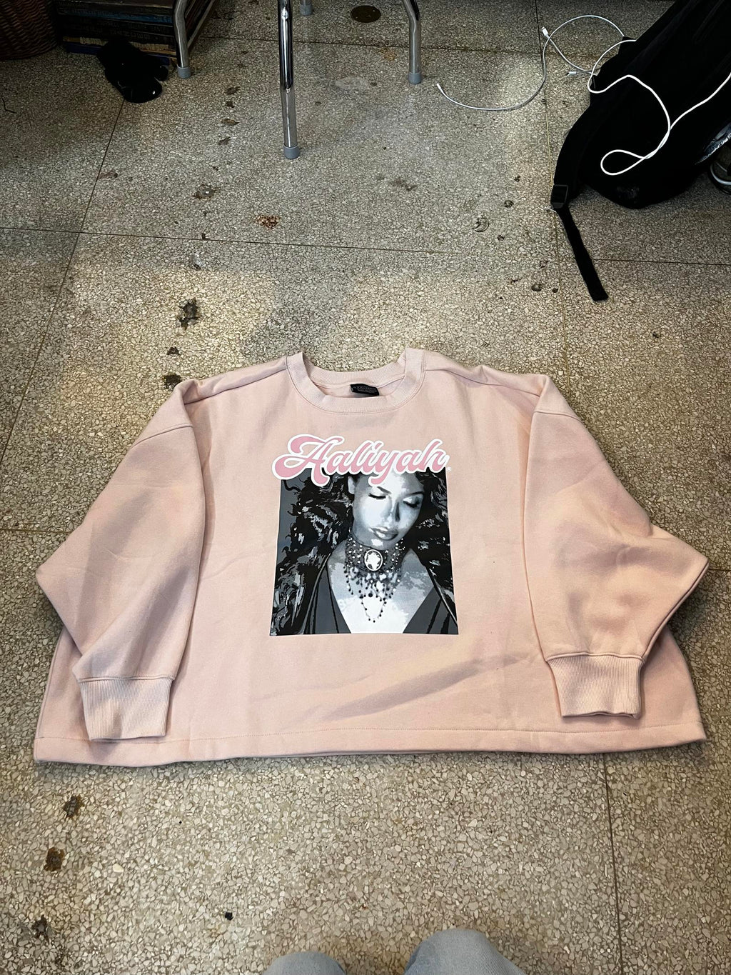 Aaliyah PreOwned XXXLarge Band Sweatshirt