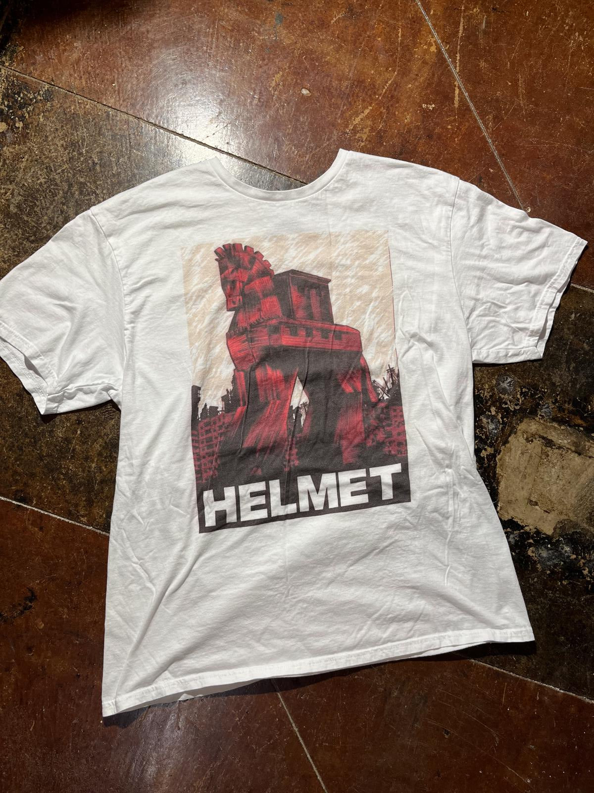 Helmet Preowned XL Band T-shirt
