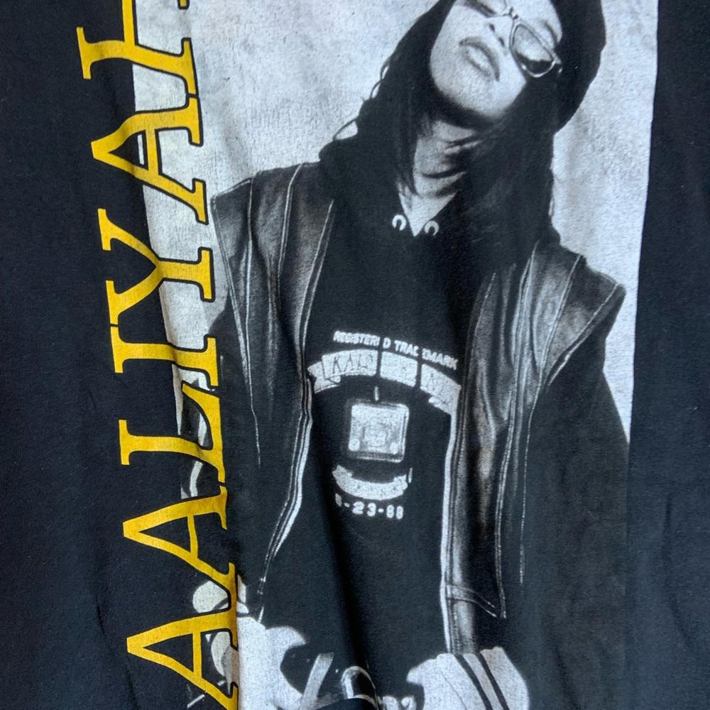 Aaliyah Xlarge black graphic preowned T-shirt