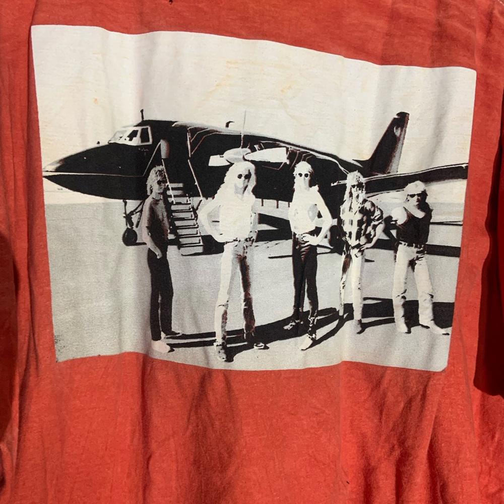 Def Leppard Xlarge red graphic vintage T-shirt