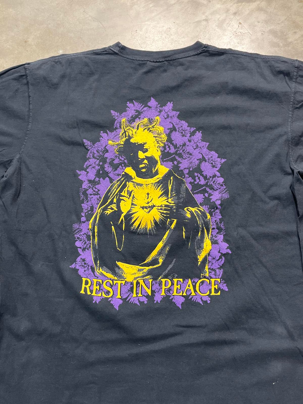 Remembering Never Preowned XL T-shirt