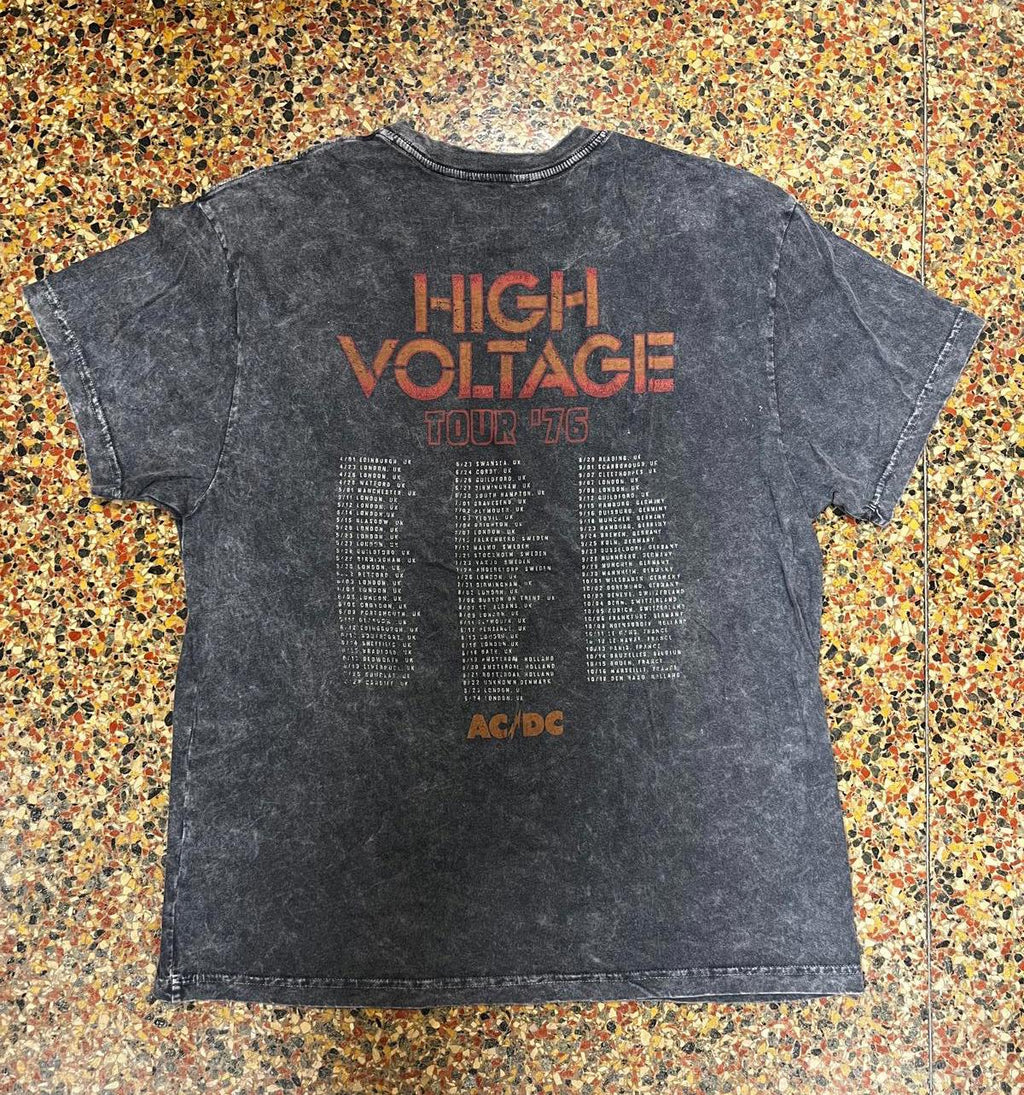 AC/DC High voltage preowned tour ‘76 tshirt