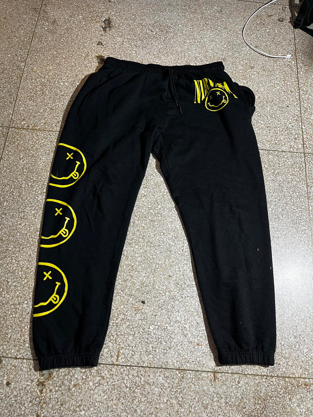 Nirvana PreOwned Large Band Sweatpants