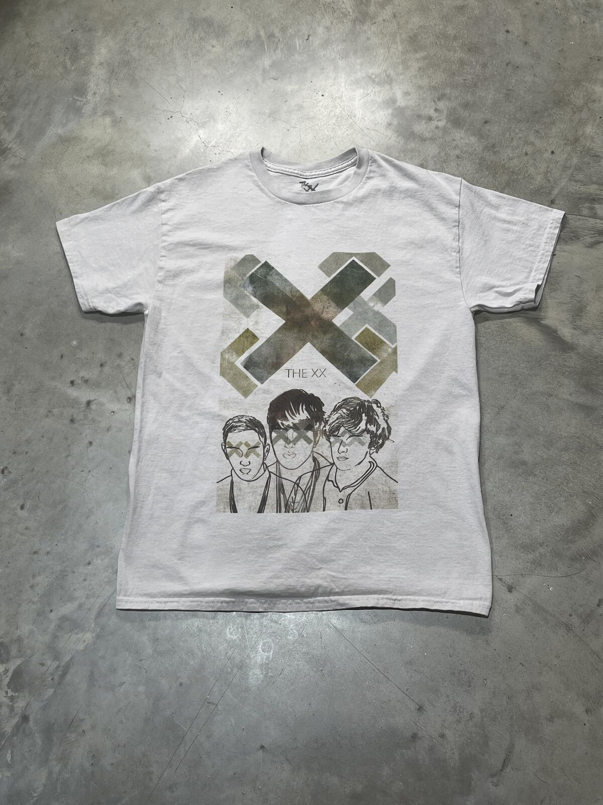 The XX Preowned Medium T-shirt