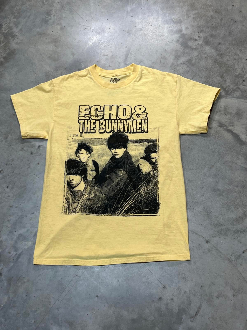 Echo & The Bunnymen Preowned Medium T-shirt