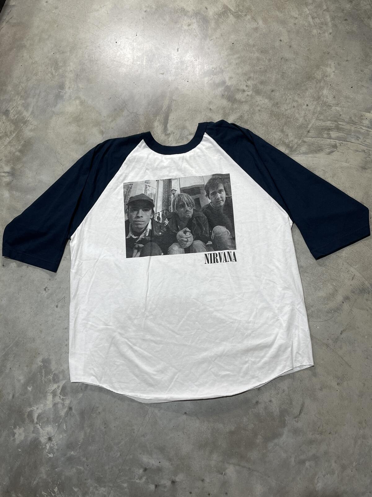 Nirvana Preowned 2XL 3/4 Sleeve T-shirt