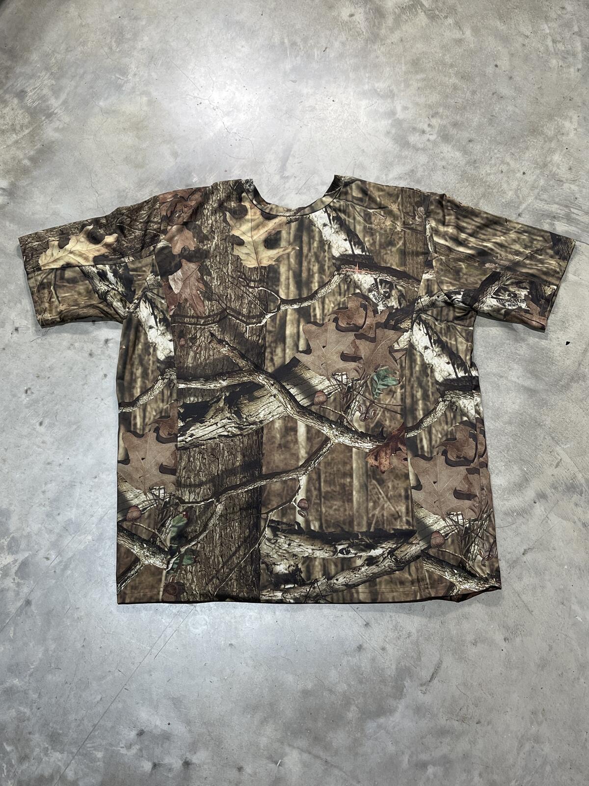 Camouflage Preowned Large T-shirt