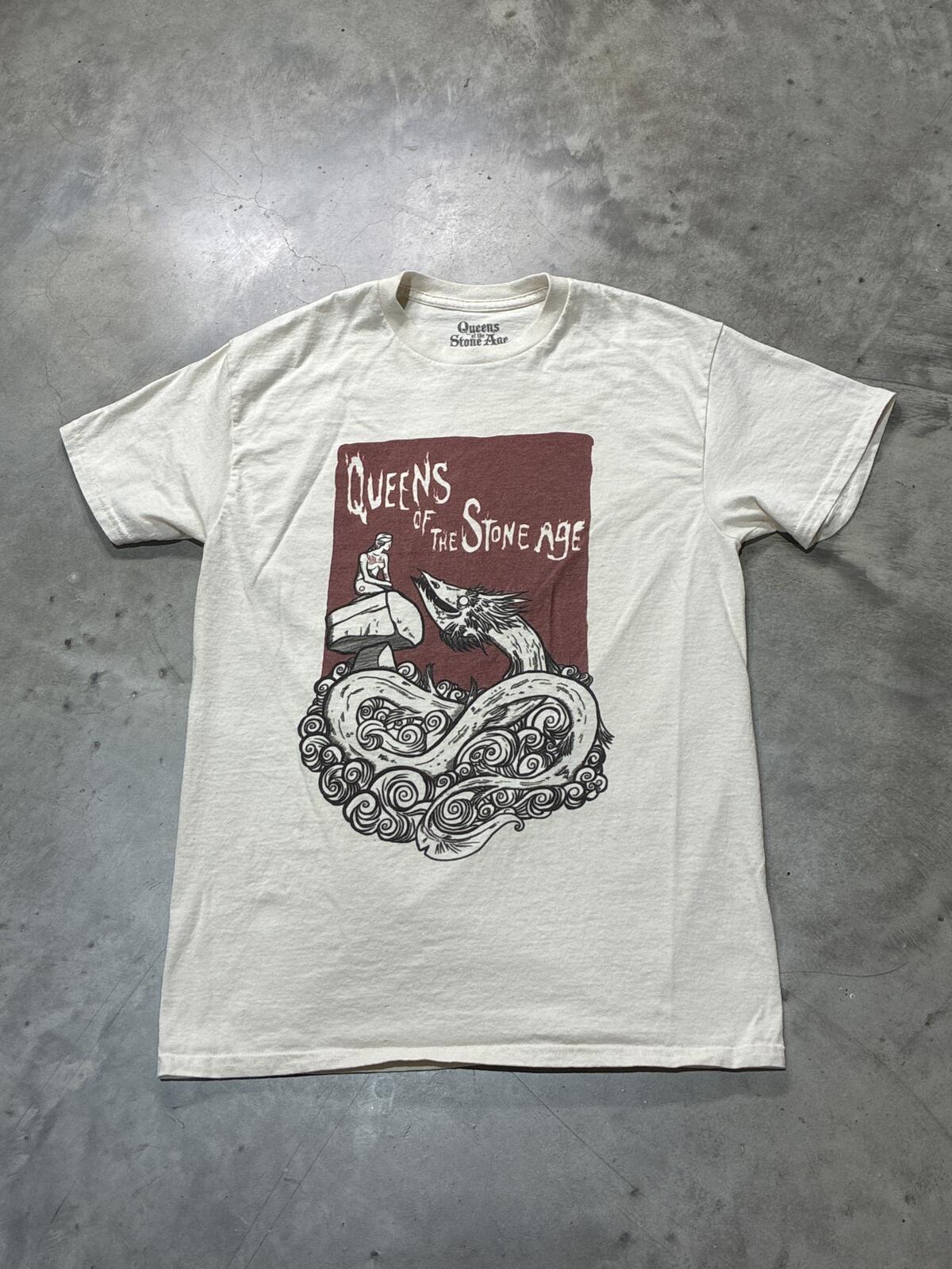 Queens Of The Stone Age Preowned Medium T-shirt