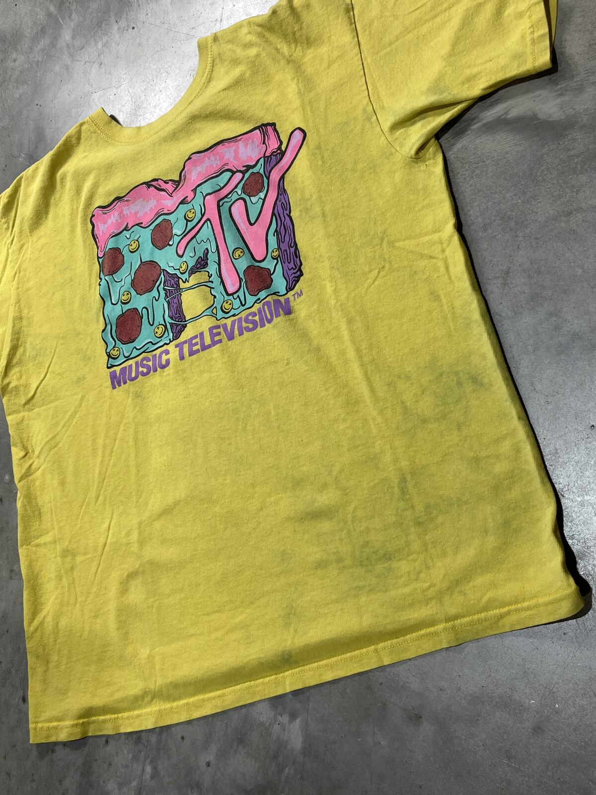 MTV Music Television Preowned XL T-shirt