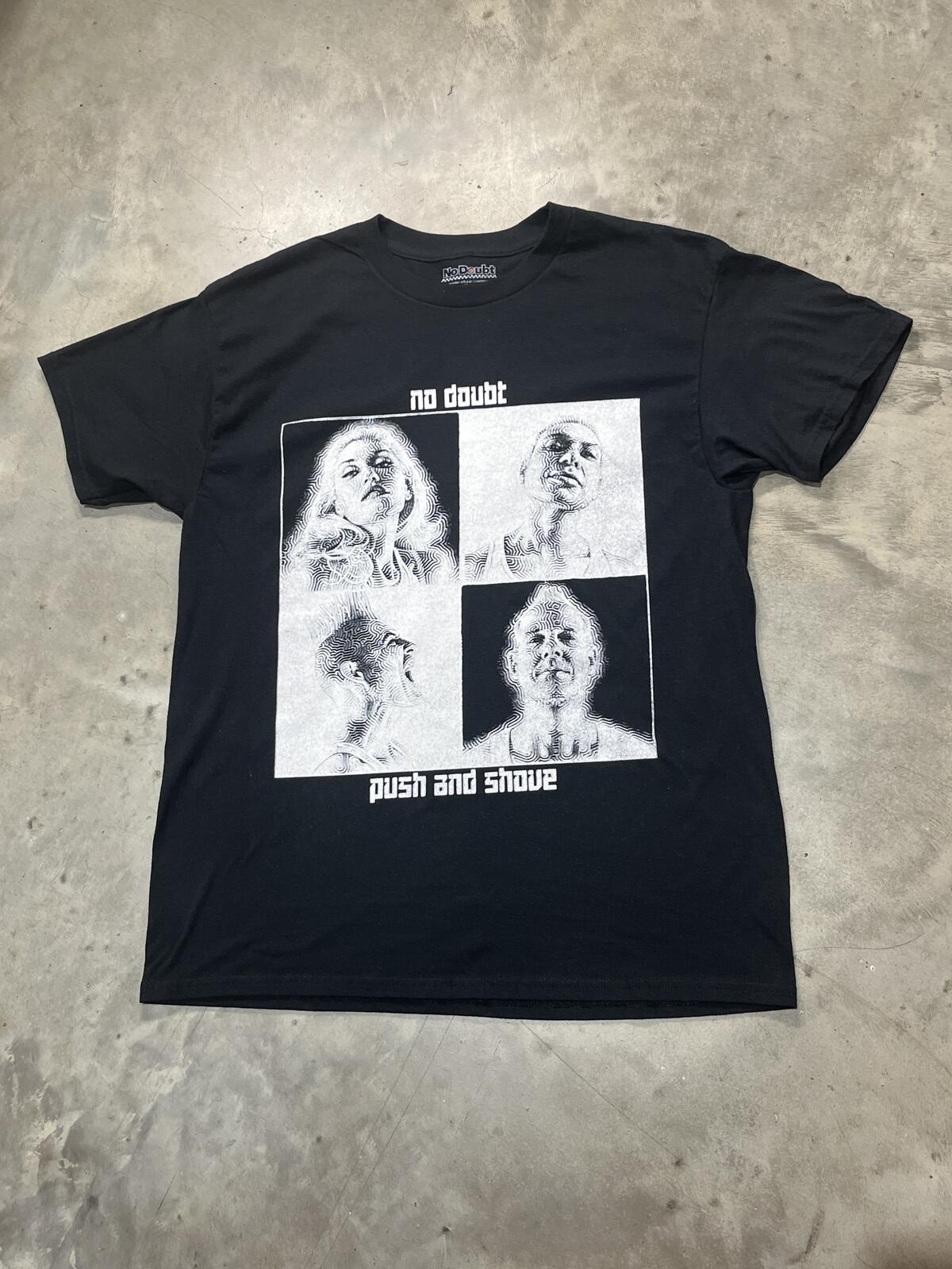 No Doubt Preowned Large T-shirt