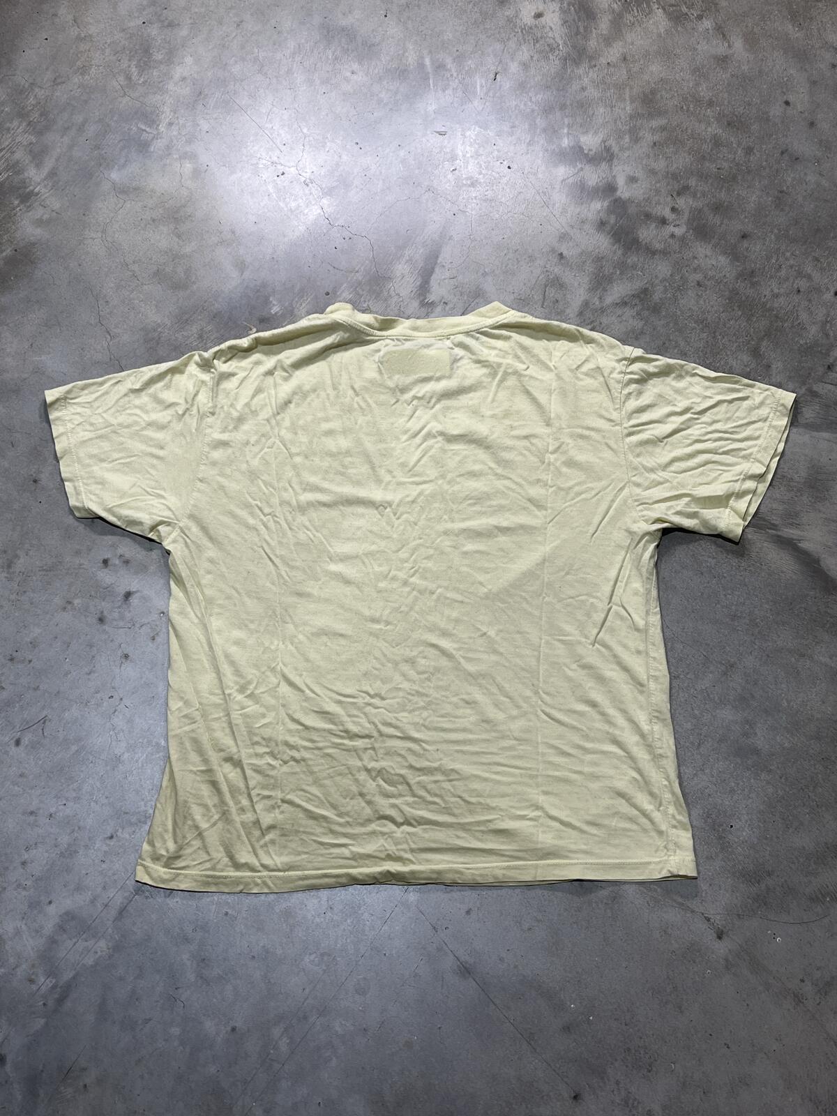 Queen Preowned Medium T-shirt