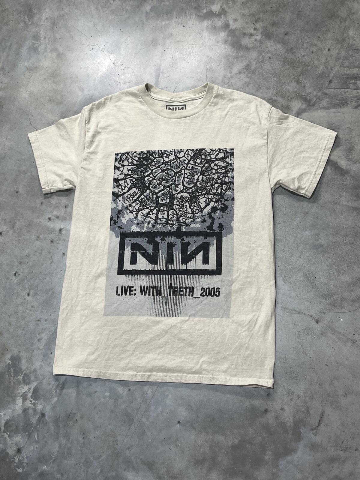 Nine Inch House Preowned Medium T-shirt