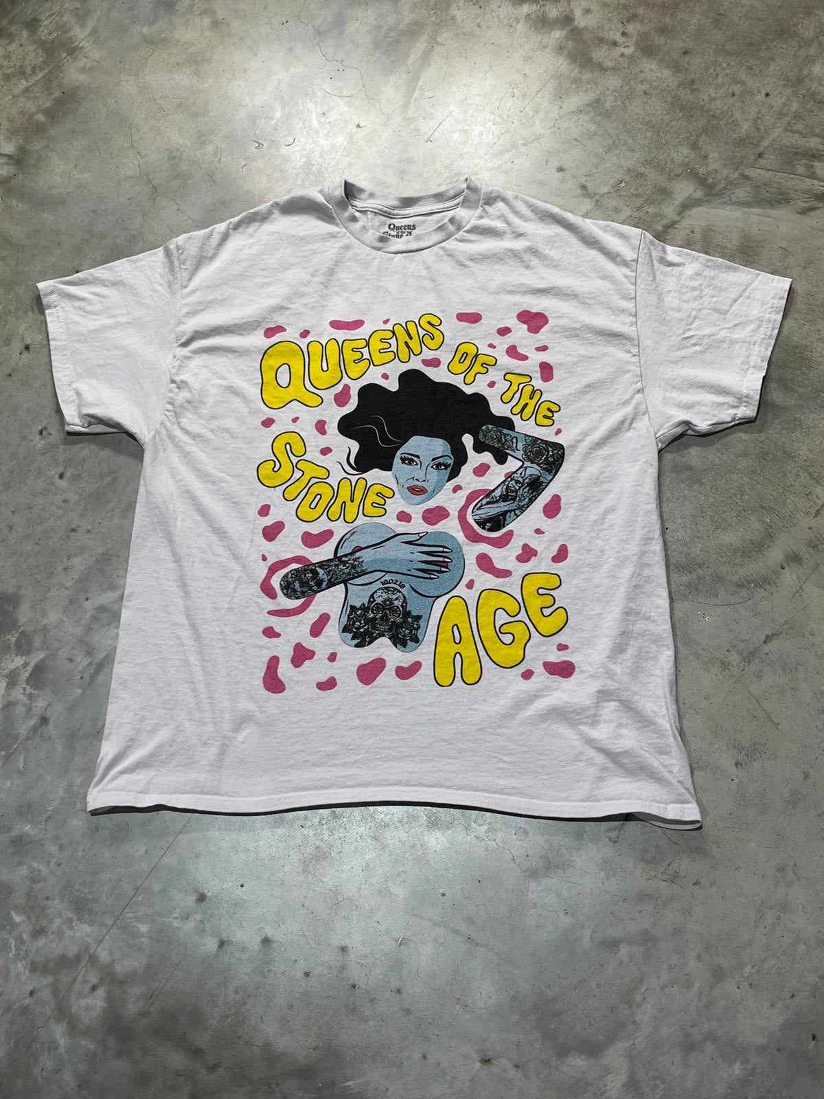 Queens Of The Stone Age Preowned XL T-shirt